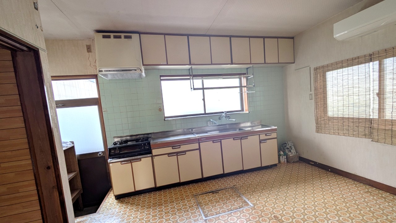 施工前：壁付けキッチン